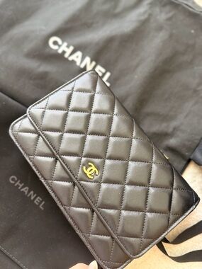 CHANEL Black Quilted Leather Wallet with Gold CC Emblem